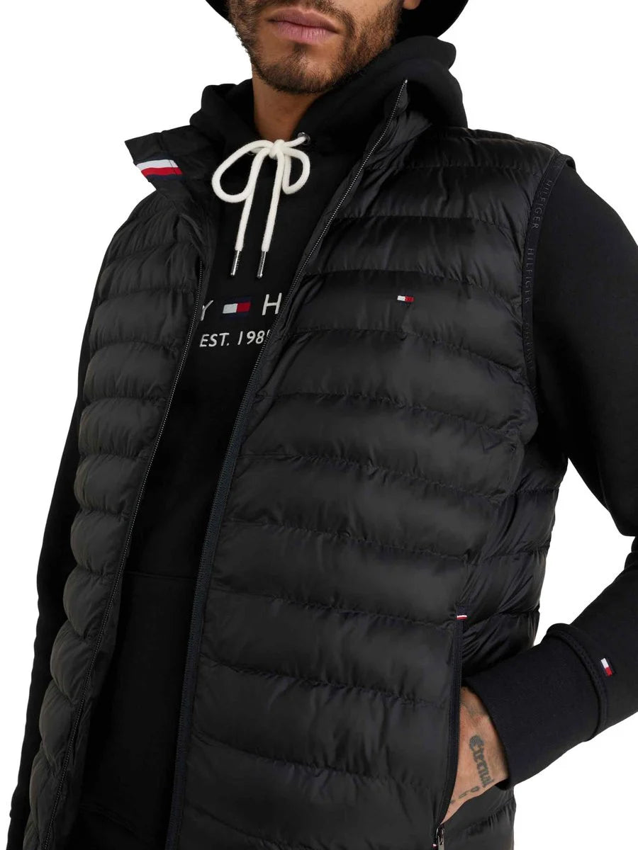 TH CORE PACKABLE GILET - BLACK