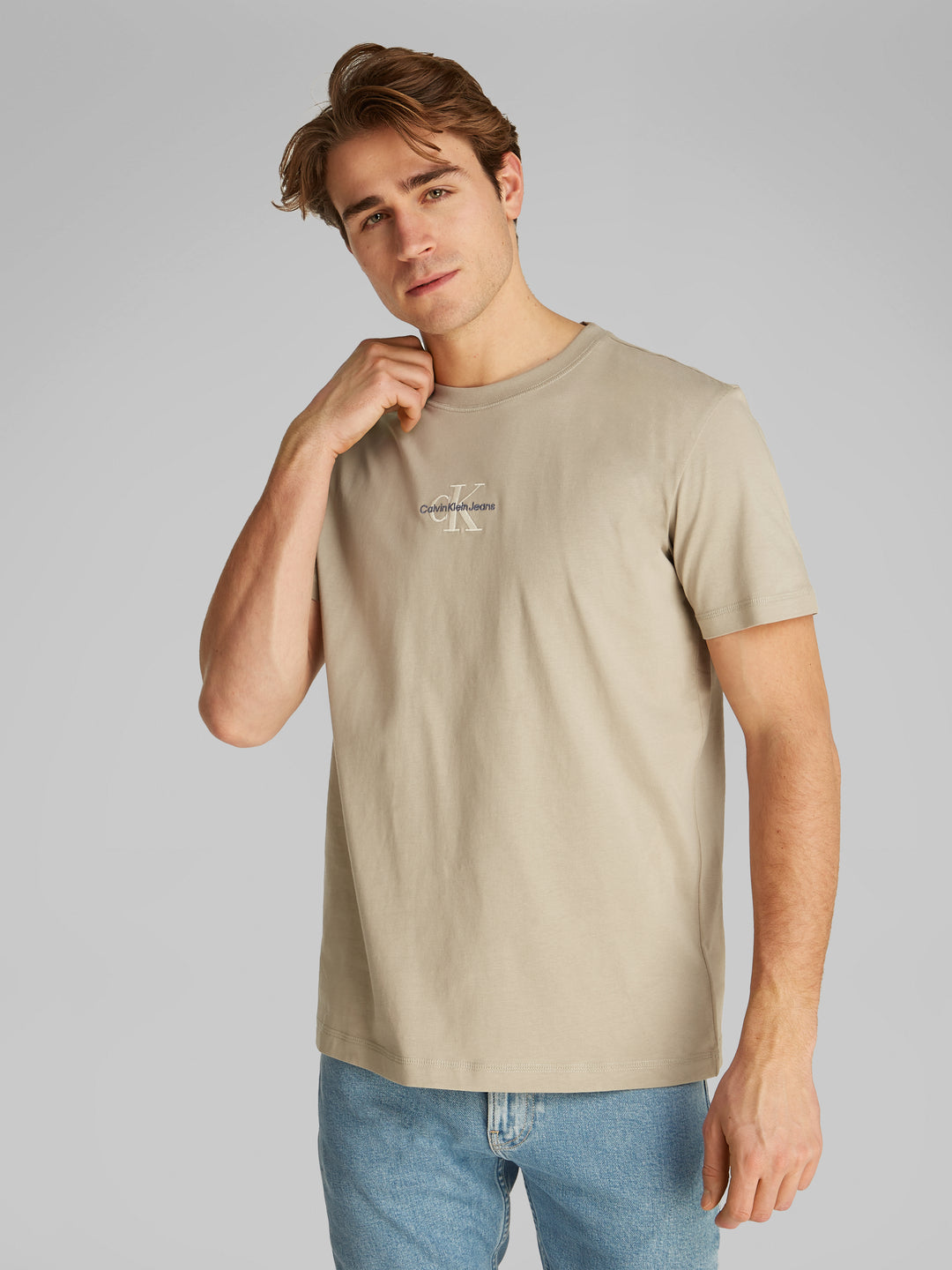 CKJ MONOLOGO TEE - ALUMINUM