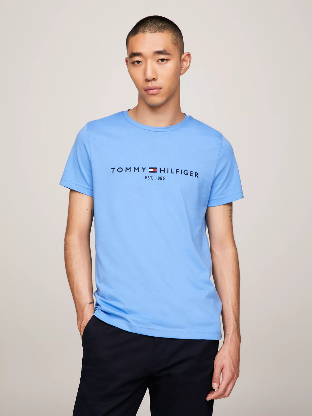 TOMMY Menswear - TH W LOGO SPELL TEE T – BLUE