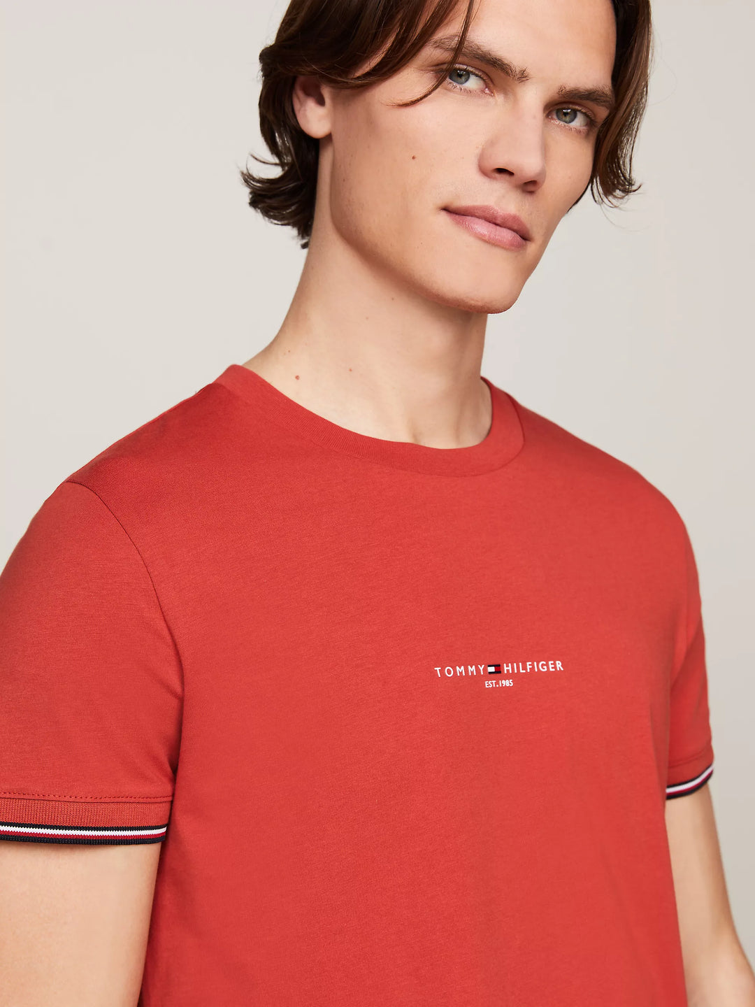 TH TOMMY LOGO TIPPED TEE - TERRA RED