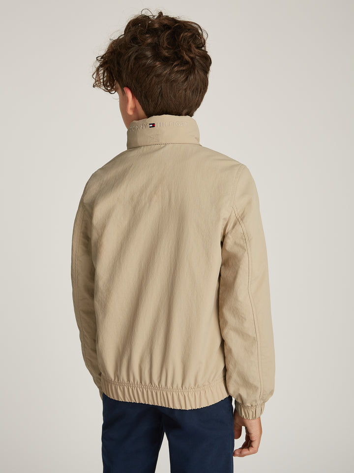 TH BOYS ESS JACKET - SANDALWOOD