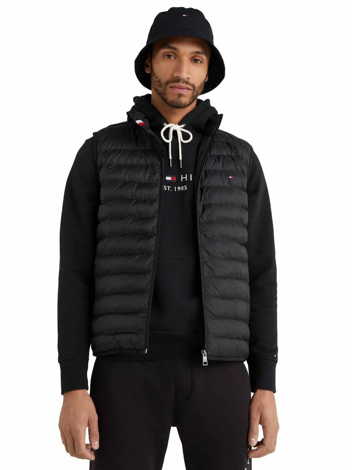 TH CORE PACKABLE GILET - BLACK